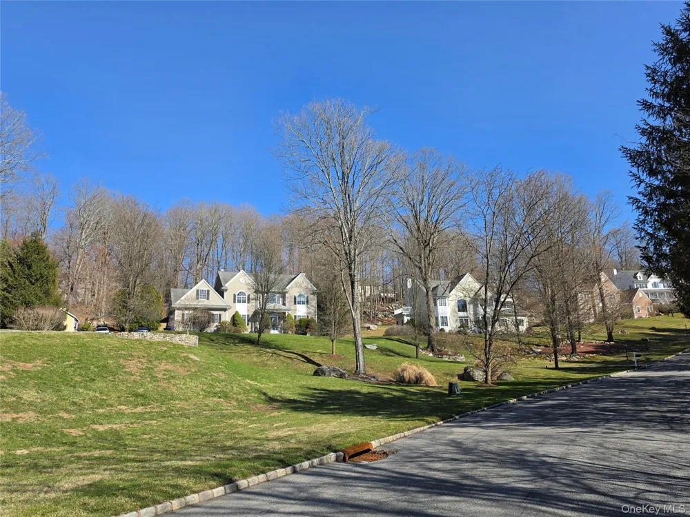 6 Willow Road Carmel, NY 10512