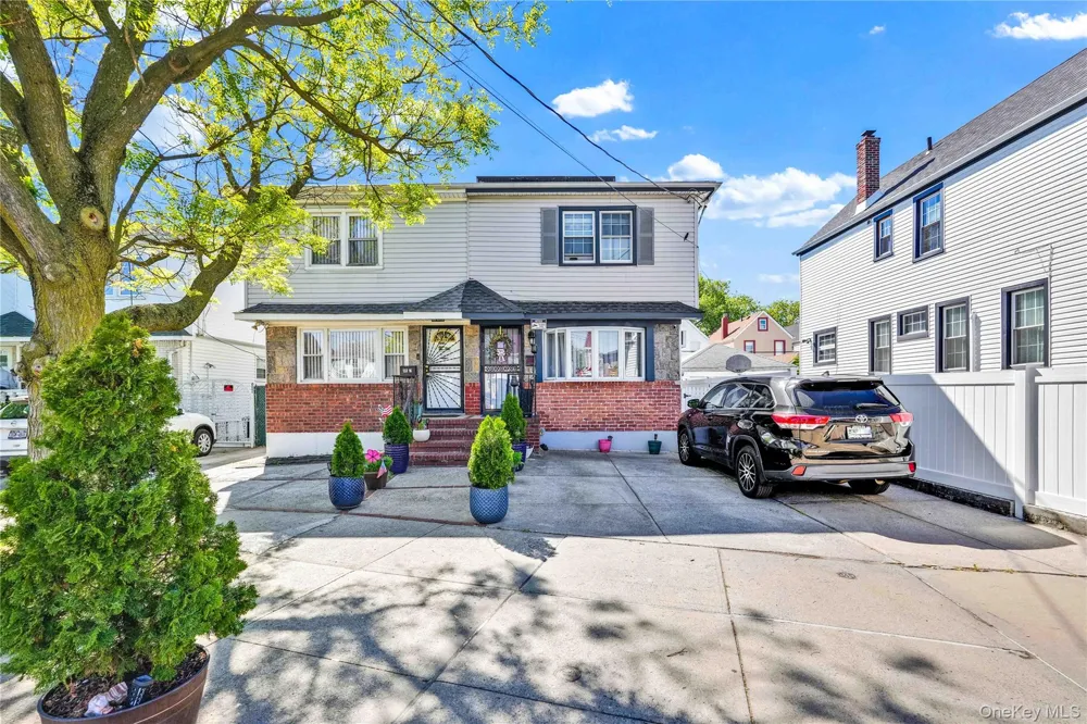 13314 Hawtree Creek Road South Ozone Park, NY 11420
