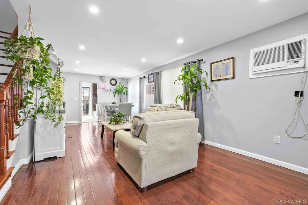 13314 Hawtree Creek Road South Ozone Park, NY 11420