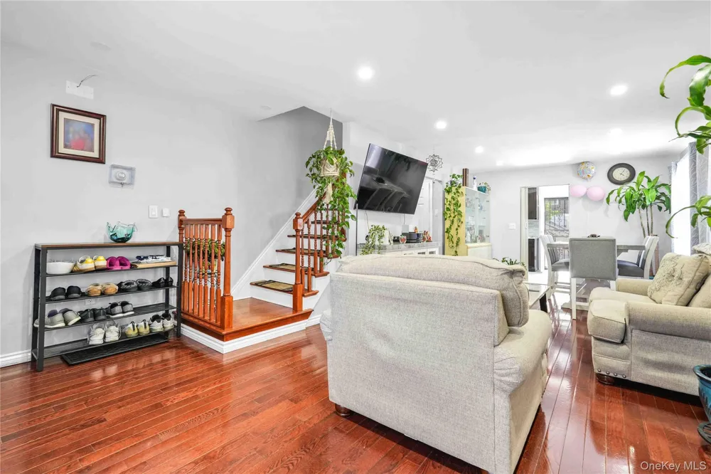 13314 Hawtree Creek Road South Ozone Park, NY 11420