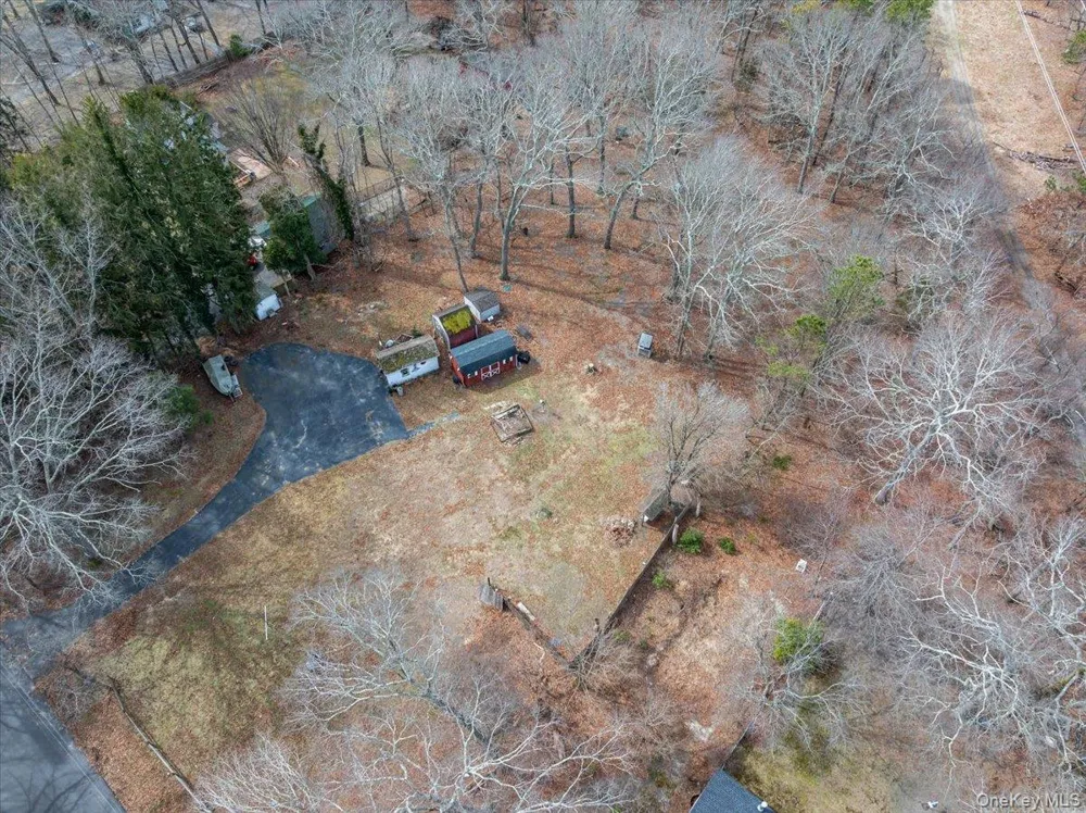 309 Primrose Path Manorville, NY 11949