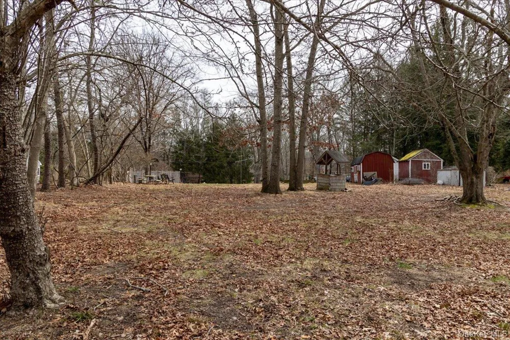 309 Primrose Path Manorville, NY 11949