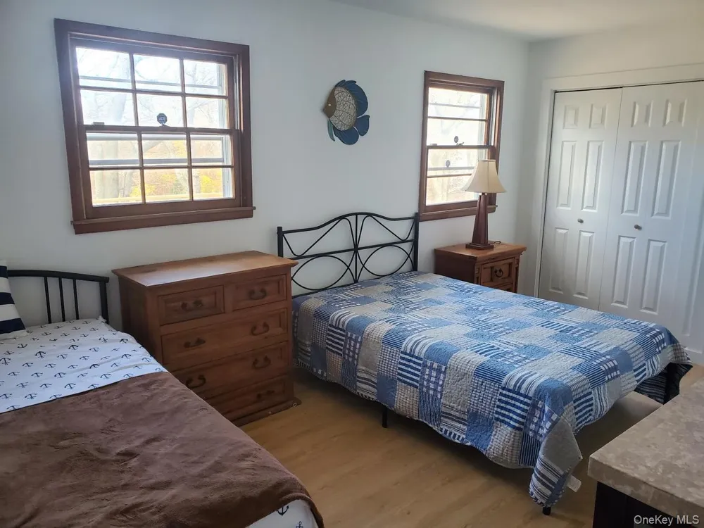 15 E Way Path Baiting Hollow, NY 11933