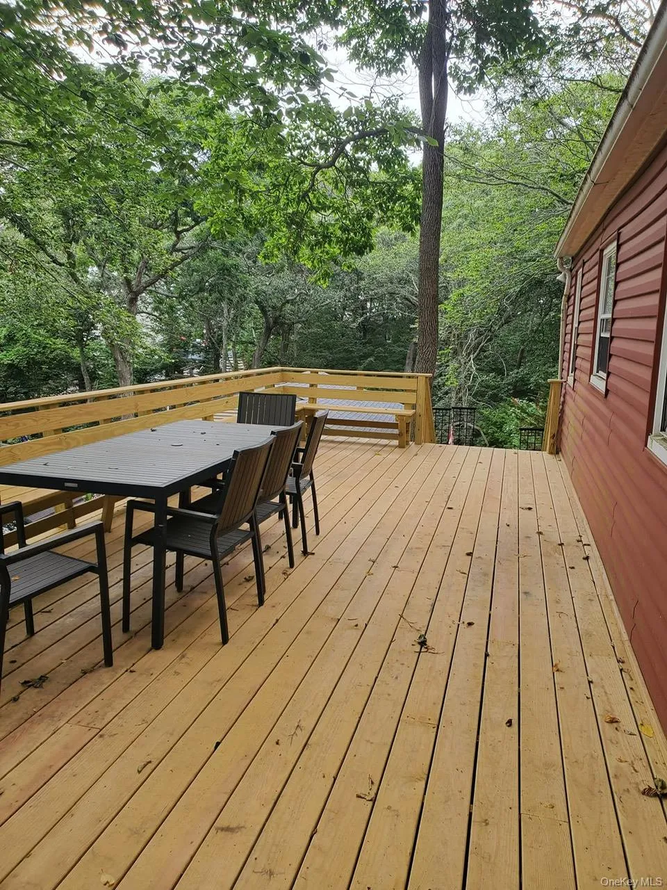 15 E Way Path Baiting Hollow, NY 11933
