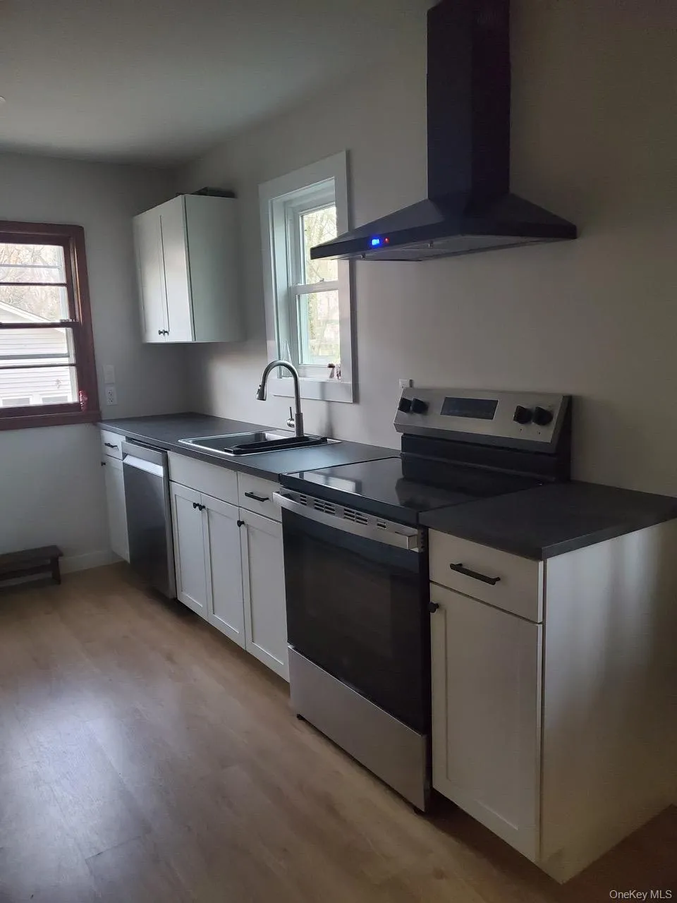 15 E Way Path Baiting Hollow, NY 11933