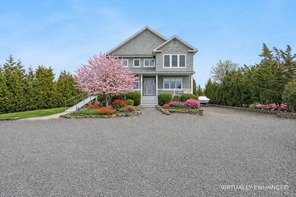 176 Beach Lane Westhampton Beach, NY 11978