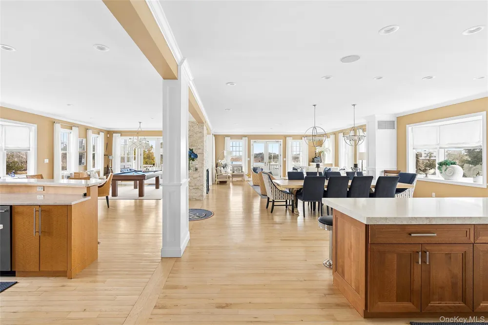 176 Beach Lane Westhampton Beach, NY 11978