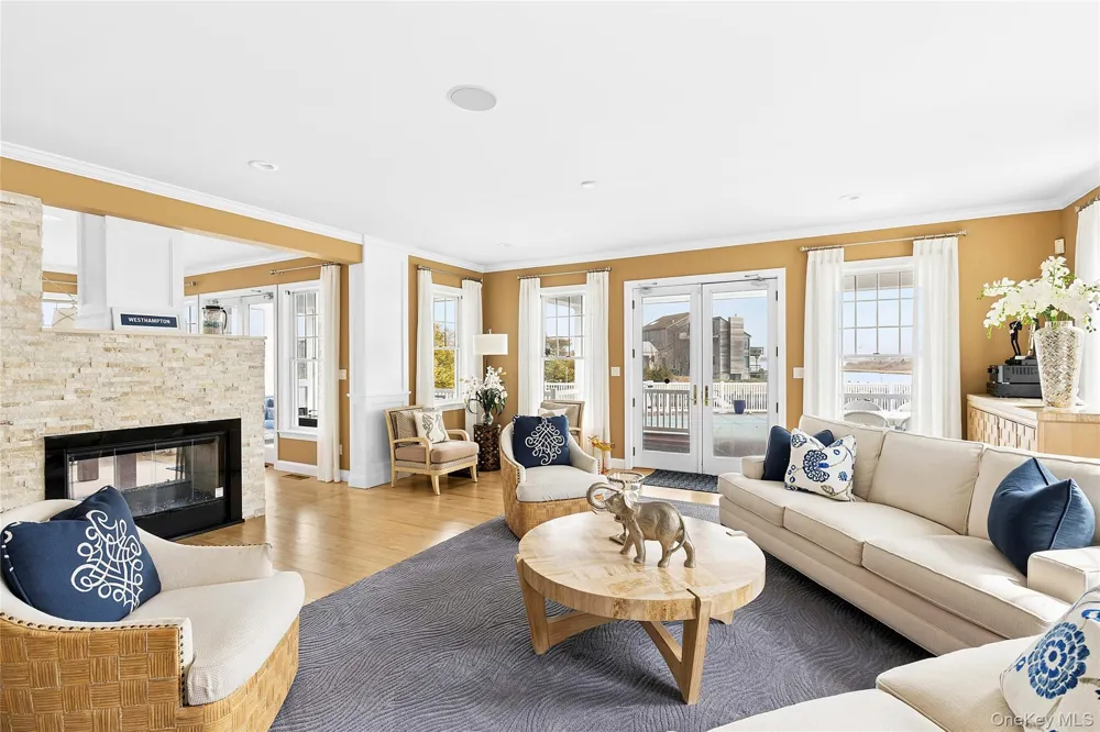 176 Beach Lane Westhampton Beach, NY 11978
