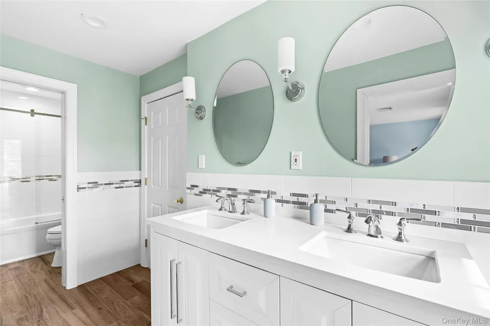 176 Beach Lane Westhampton Beach, NY 11978