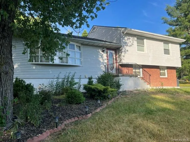 5 Verplanck Avenue Hopewell Junction, NY 12533