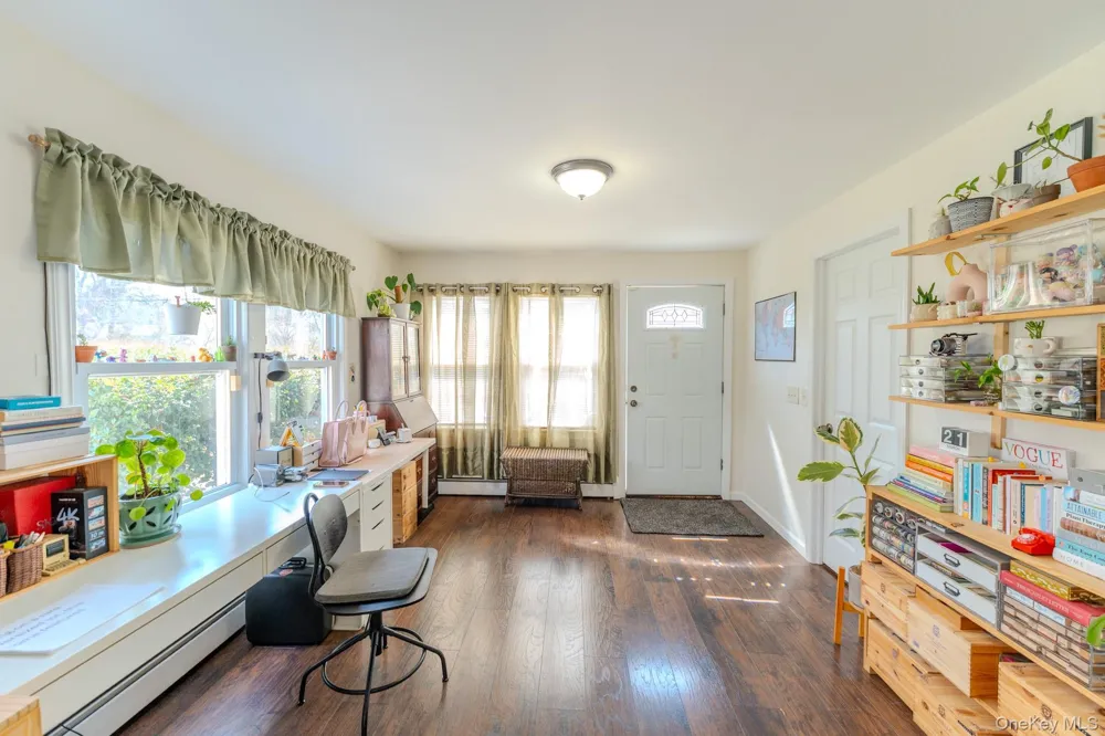 33 Manor Drive Shirley, NY 11967