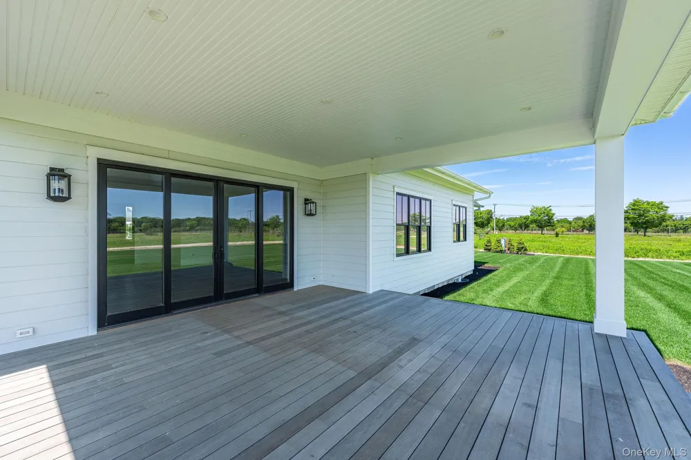 25 Club Drive Baiting Hollow, NY 11933