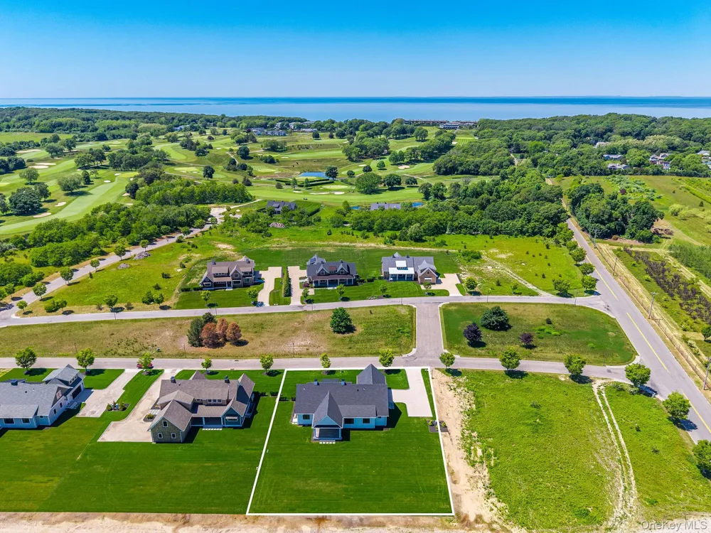 25 Club Drive Baiting Hollow, NY 11933