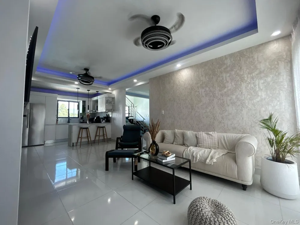 Av. Hermanos Gutierrez 2 #J4 Call Listing Agent, NY 51000