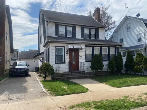 24 Lent Avenue