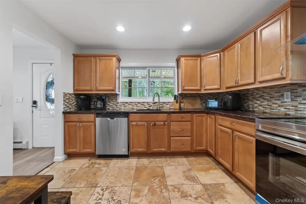 86 Beaver Brook Road Yulan, NY 12764
