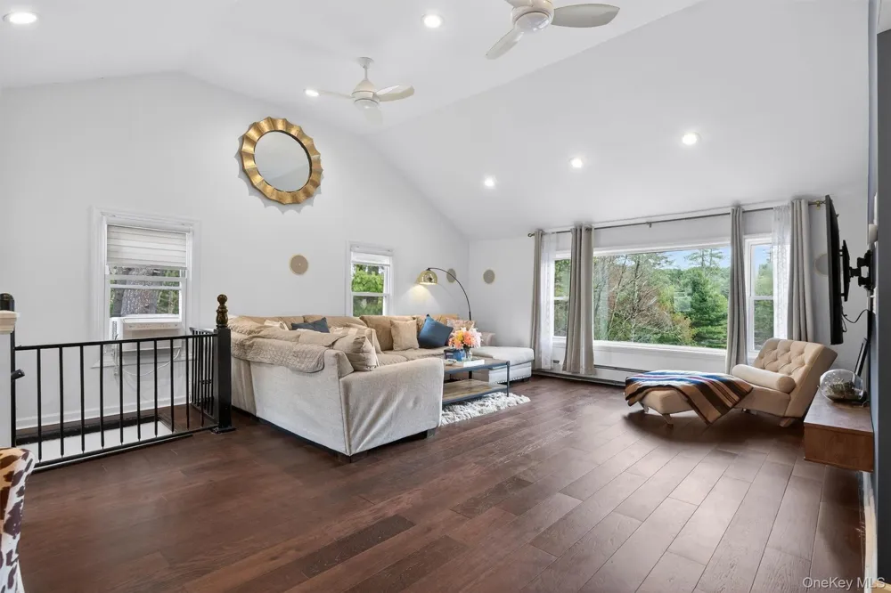 86 Beaver Brook Road Yulan, NY 12764
