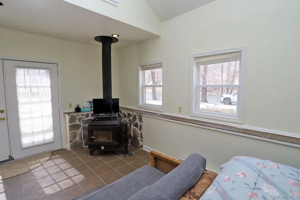 860 River Road Callicoon, NY 12723