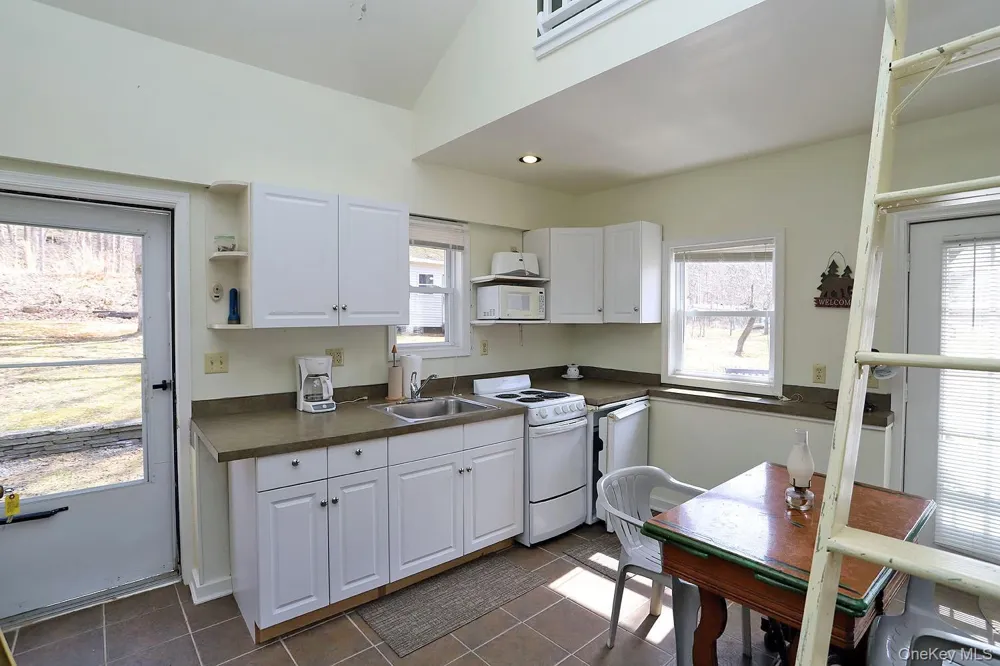 860 River Road Callicoon, NY 12723