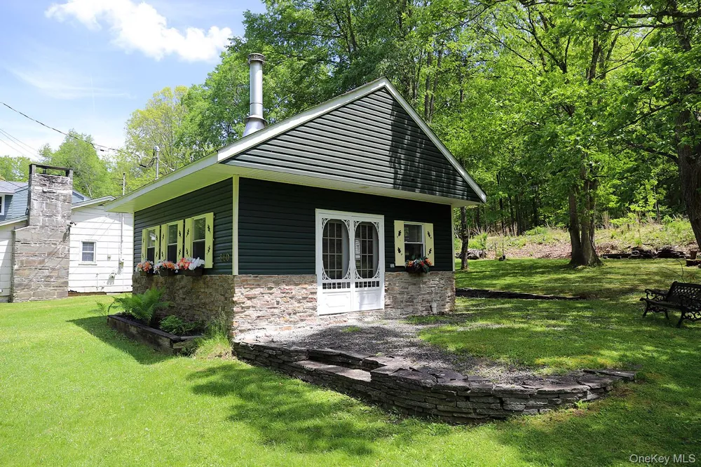 860 River Road Callicoon, NY 12723
