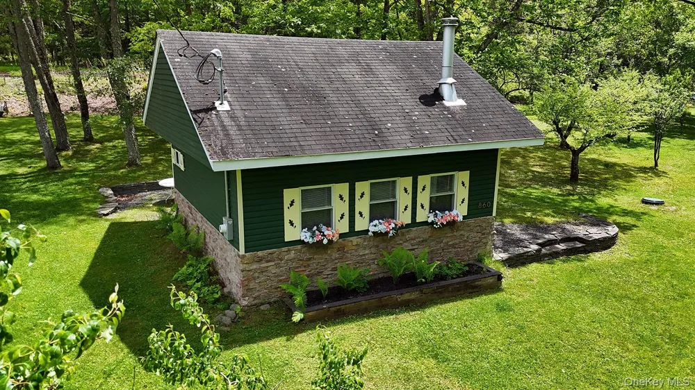 860 River Road Callicoon, NY 12723