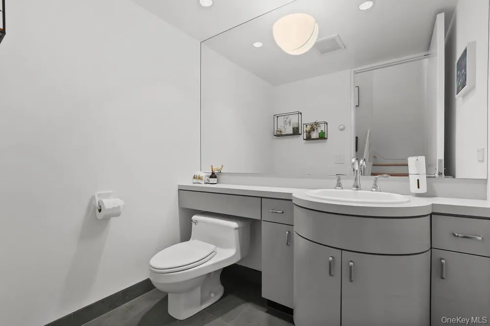 54 Cross Pond Road Pound Ridge, NY 10576