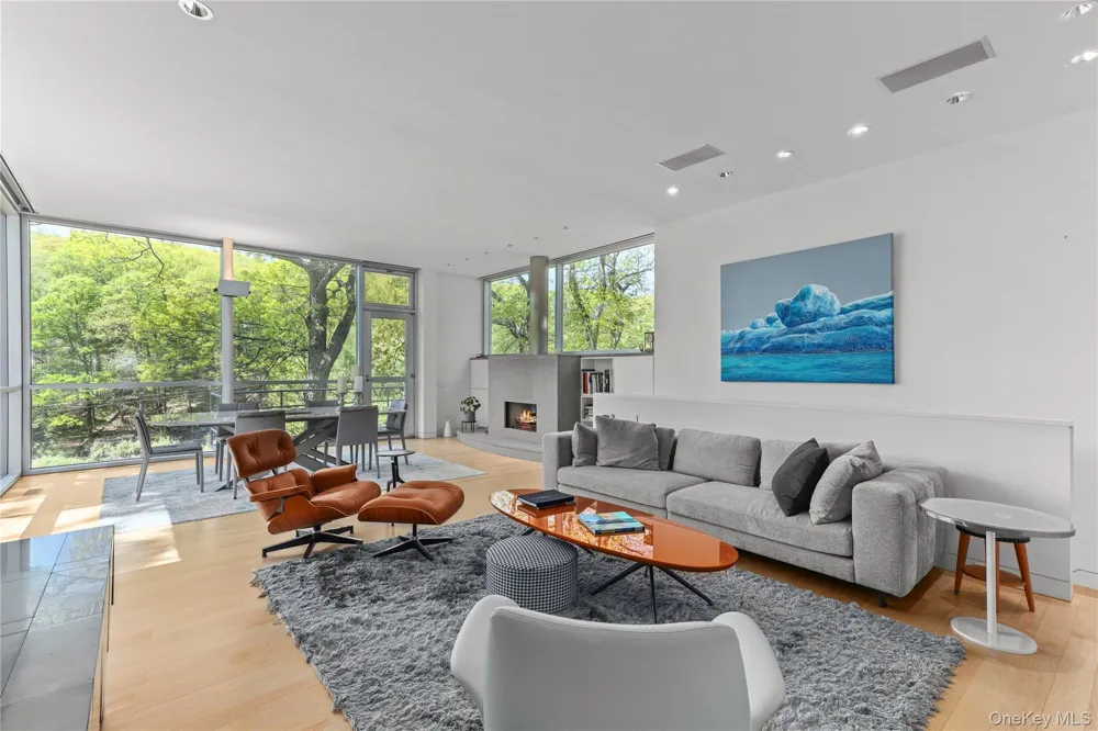 54 Cross Pond Road Pound Ridge, NY 10576