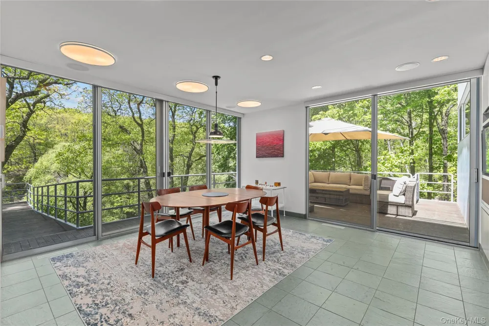 54 Cross Pond Road Pound Ridge, NY 10576