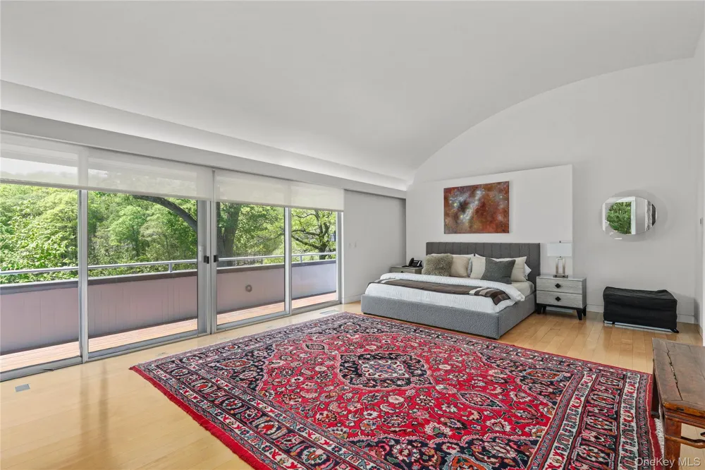 54 Cross Pond Road Pound Ridge, NY 10576