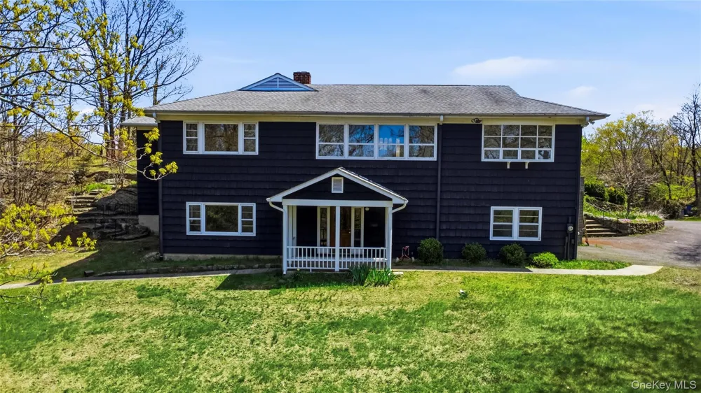 27 Allapartus Circle Ossining, NY 10562