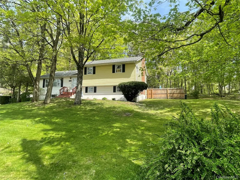22 Prospect Street Staatsburg, NY 12580