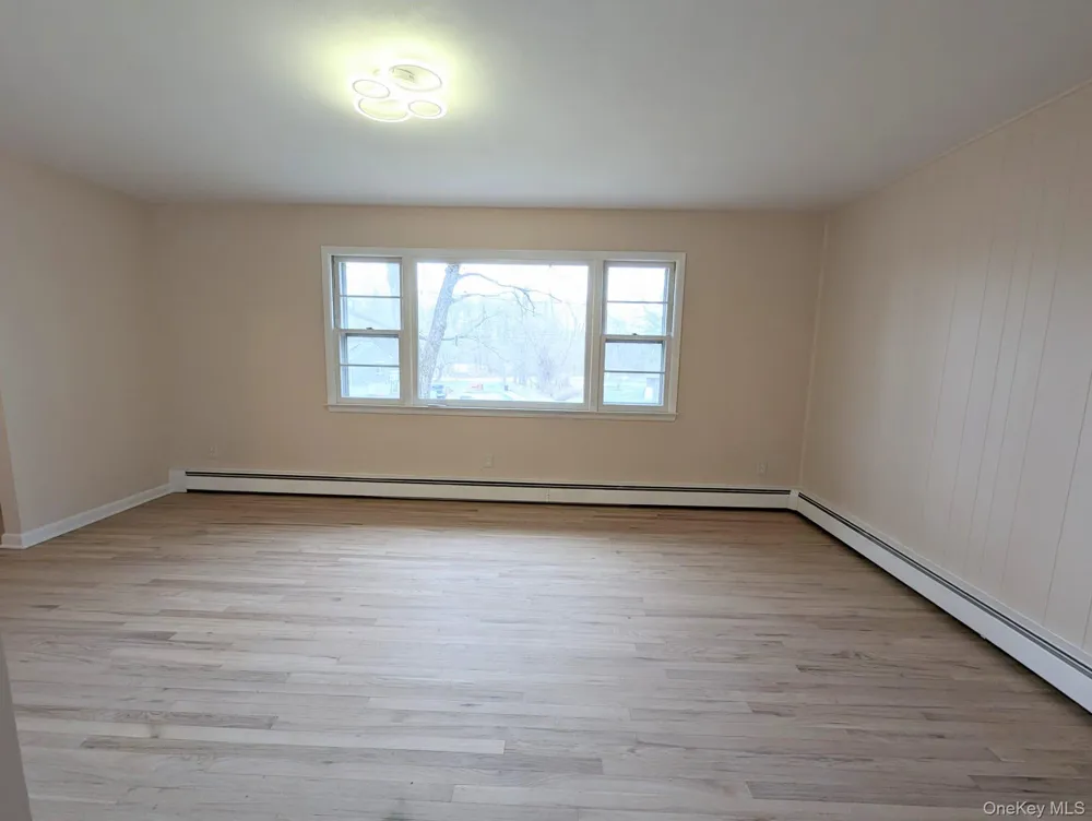 22 Prospect Street Staatsburg, NY 12580