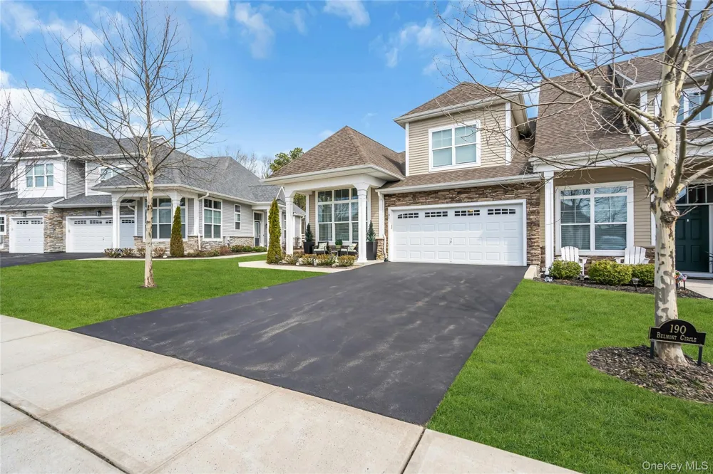 191 Belmont Circle Yaphank, NY 11980