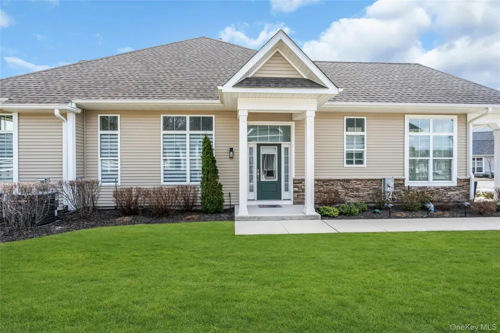 191 Belmont Circle Yaphank, NY 11980