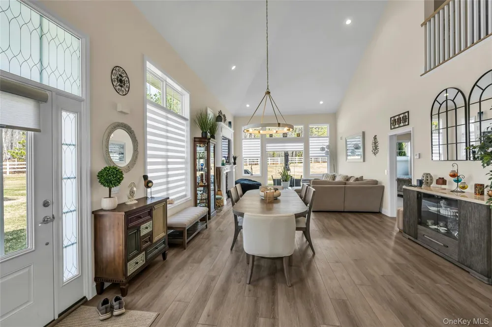 191 Belmont Circle Yaphank, NY 11980