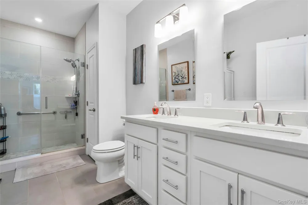 191 Belmont Circle Yaphank, NY 11980
