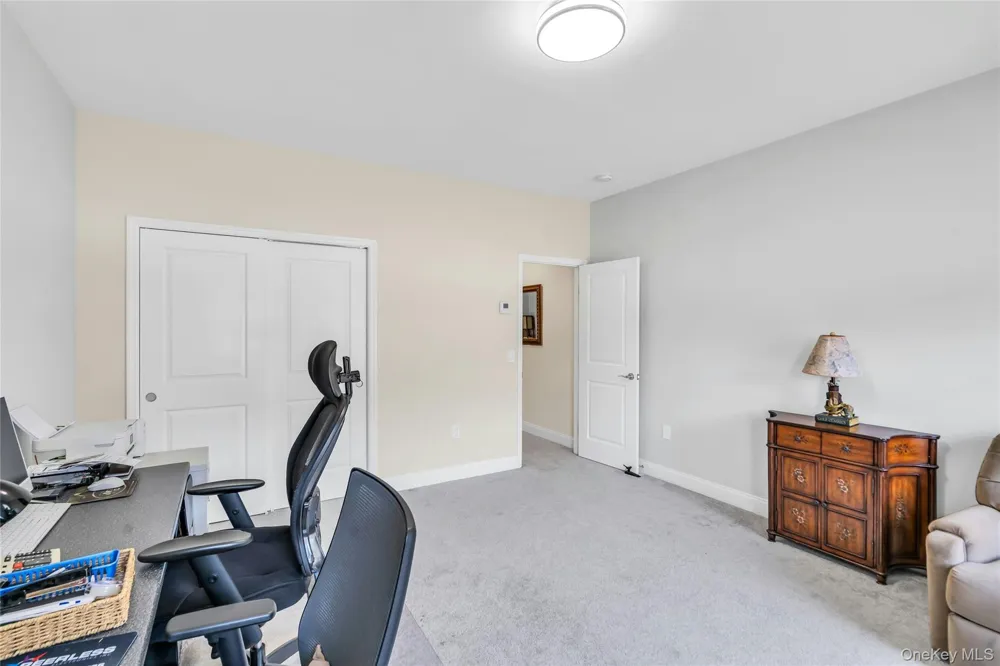 191 Belmont Circle Yaphank, NY 11980