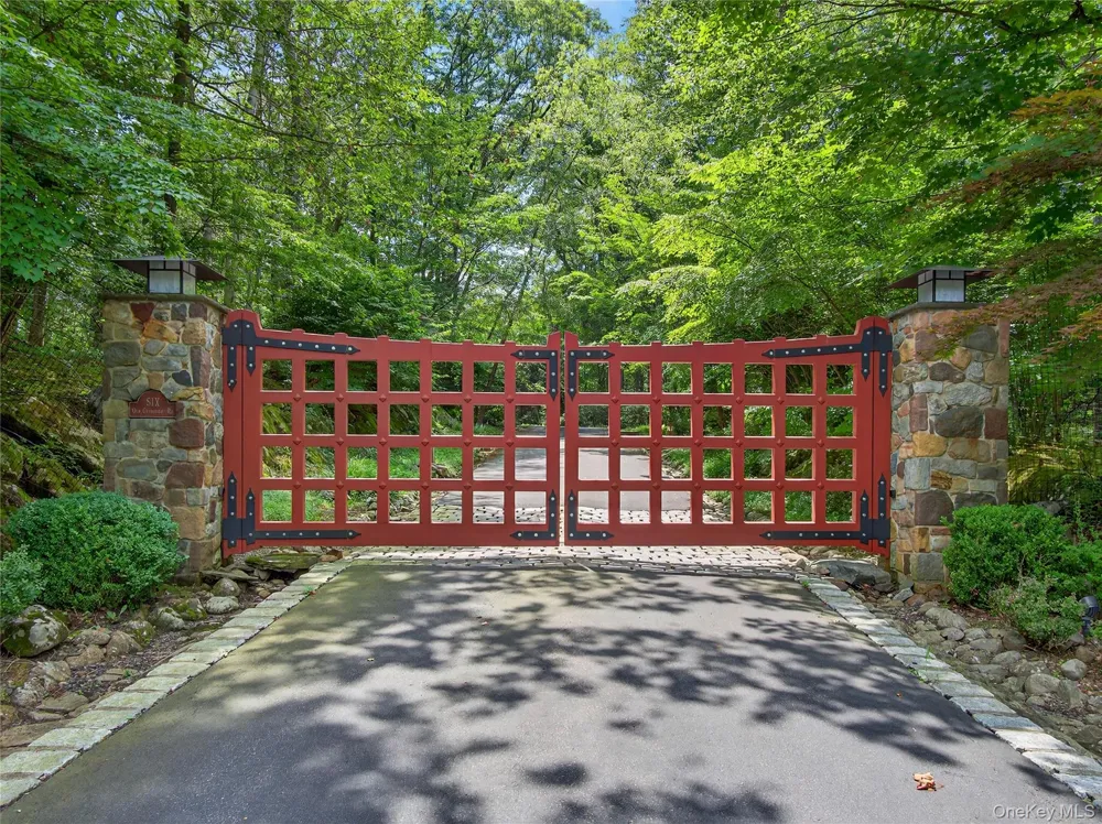 6 Old   Cranberry Road Sloatsburg, NY 10974
