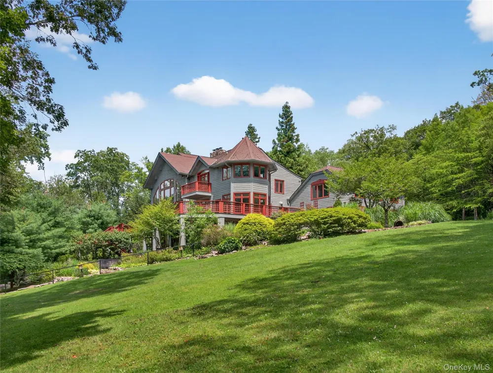 6 Old   Cranberry Road Sloatsburg, NY 10974