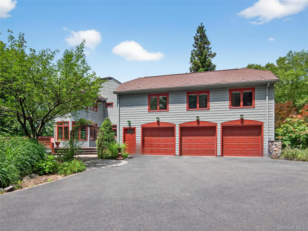 6 Old   Cranberry Road Sloatsburg, NY 10974