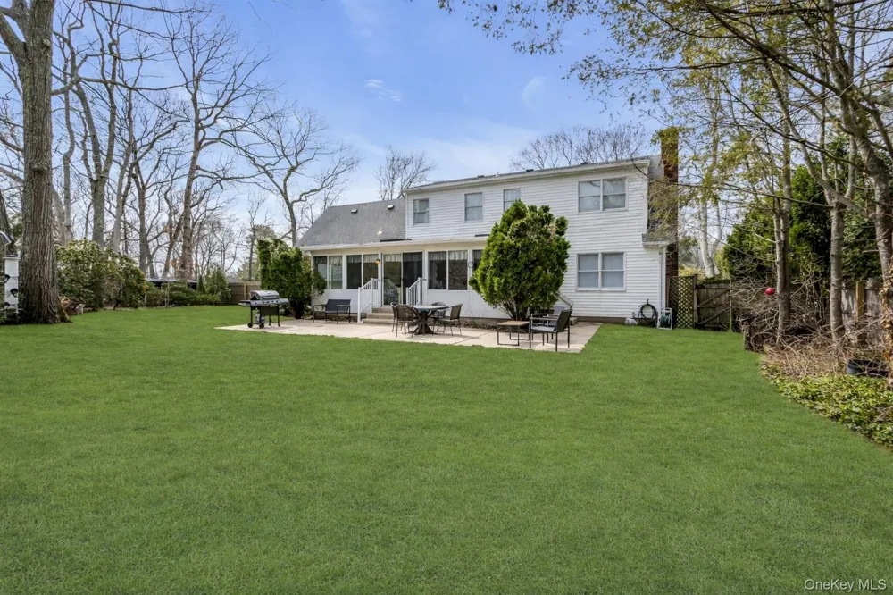 5845 Bayview Road Southold, NY 11971