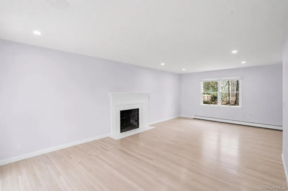 5845 Bayview Road Southold, NY 11971
