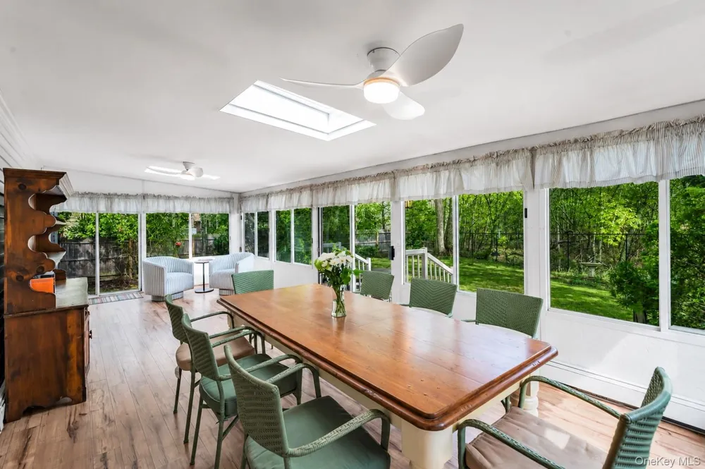 5845 Bayview Road Southold, NY 11971