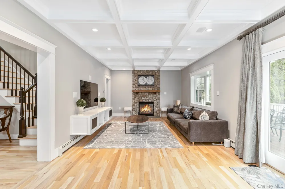 26 Box Tree Road East Quogue, NY 11942