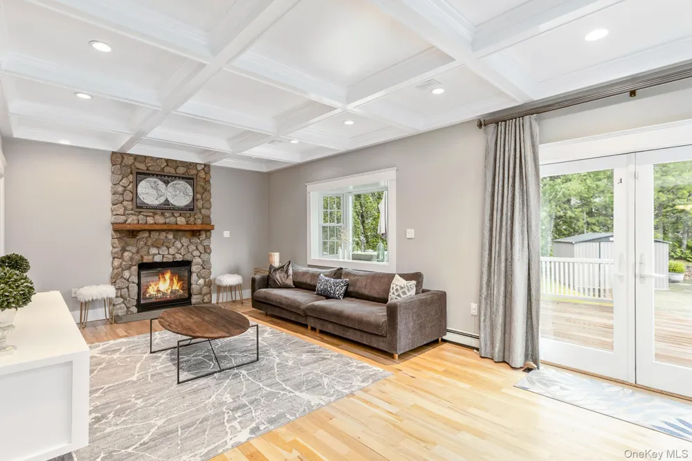 26 Box Tree Road East Quogue, NY 11942