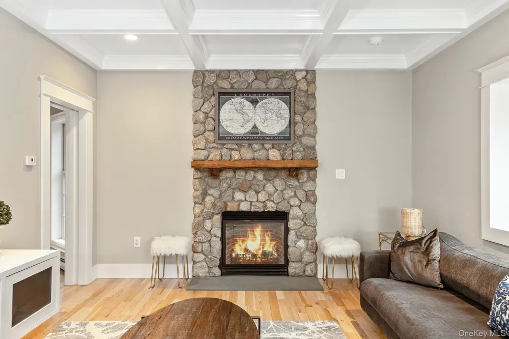 26 Box Tree Road East Quogue, NY 11942