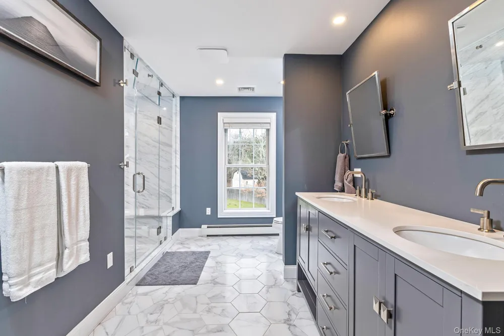 26 Box Tree Road East Quogue, NY 11942
