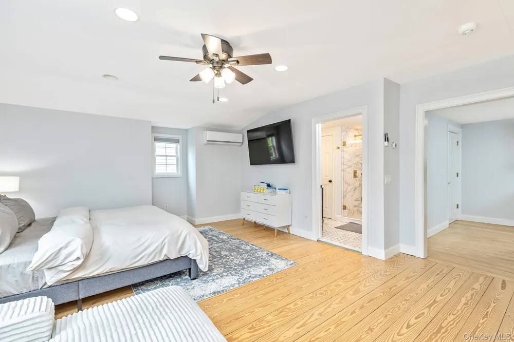 26 Box Tree Road East Quogue, NY 11942