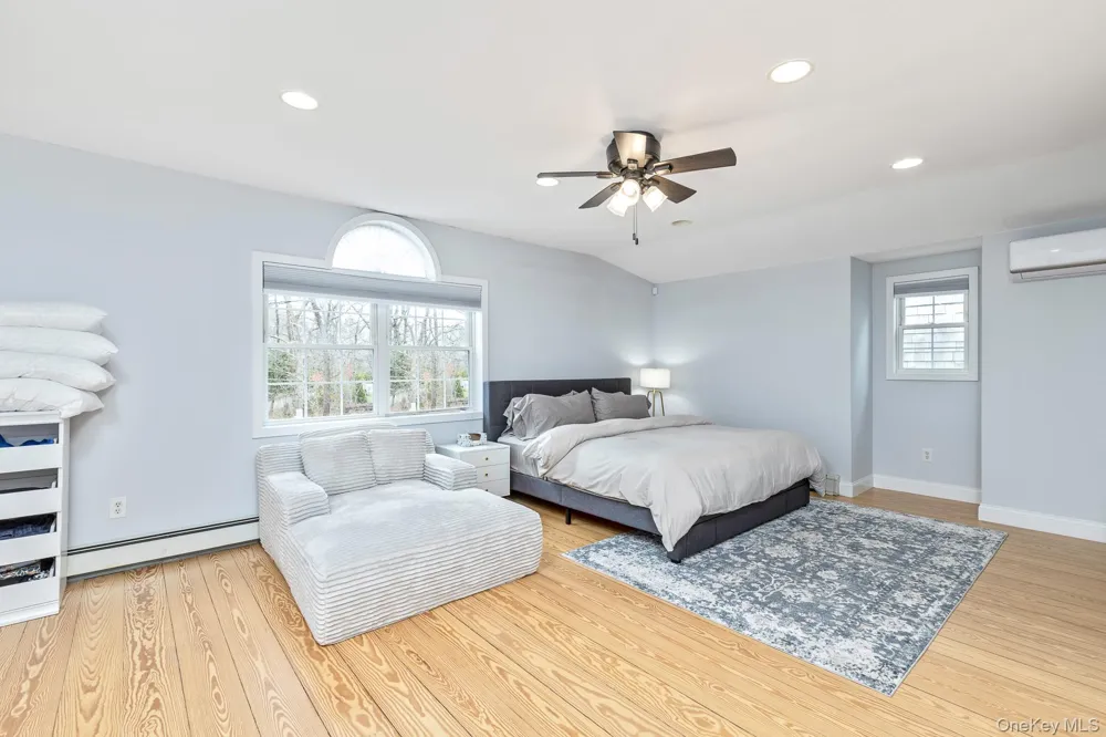 26 Box Tree Road East Quogue, NY 11942