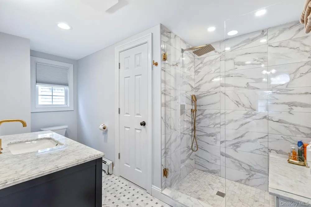 26 Box Tree Road East Quogue, NY 11942